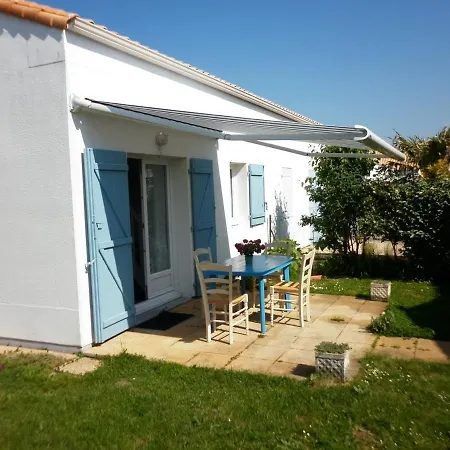 Holiday home Maisonnette Avec Piscine A 1800m De La Plage, Ideale Pour Familles - - Fr-1-476-35 *