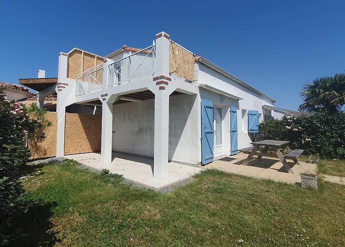 Maisonnette Avec Piscine à 1800m De La Plage, Idéale Pour Familles - - Fr-1-476-35 Hébergement de vacances *