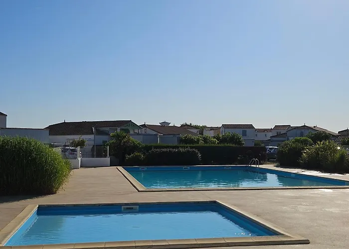 Maisonnette Avec Piscine à 1800m De La Plage, Idéale Pour Familles - - Fr-1-476-35 Hébergement de vacances *